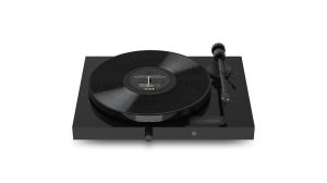 Купить PRO-JECT SET JUKEBOX E1 + SPEAKER BOX 5 BLACK/BLACK